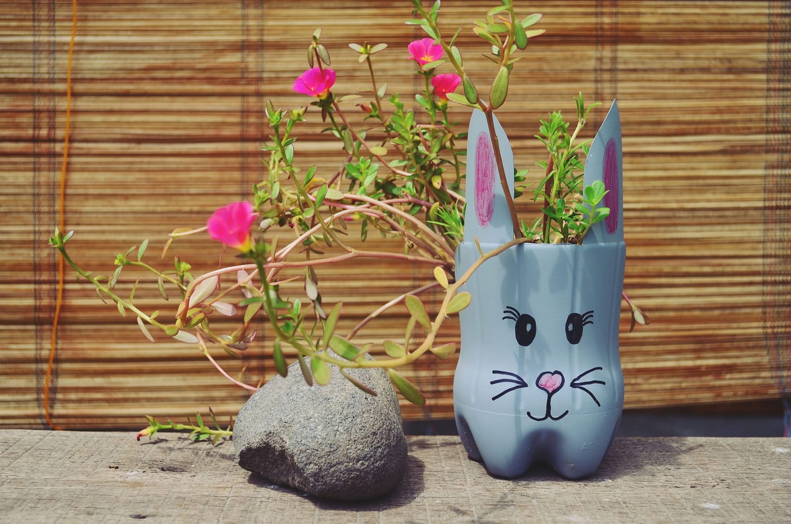 Rabbit plant holder